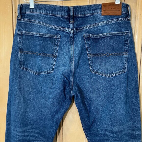 Lucky Brand 363 Vintage Straight Medium Wash Denim Jeans Size 36x30 Blue AN EXC - Picture 4 of 12